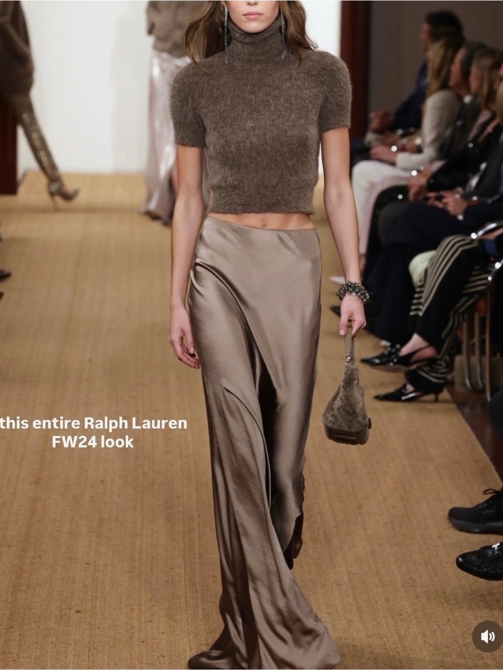 RALPH LAUREN COLLECTION WOOL BLEND TURTLENECK SWEATER IN TAUPE HEATHER